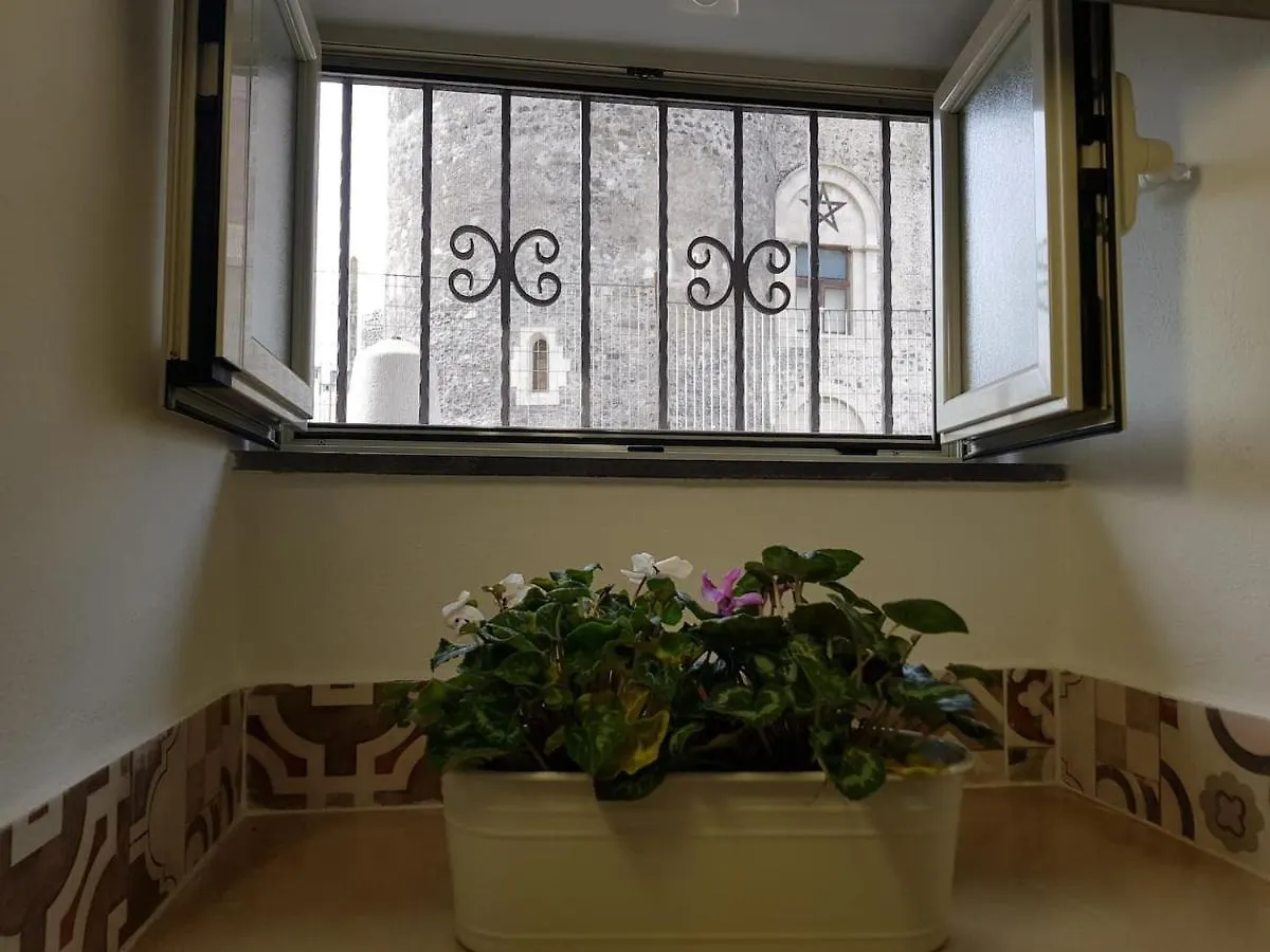 La Piccola Grotta Ursino Villa Catania