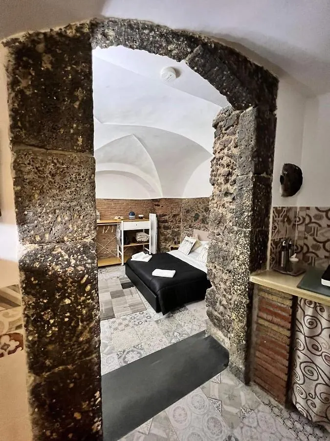 La Piccola Grotta Ursino Villa Catania